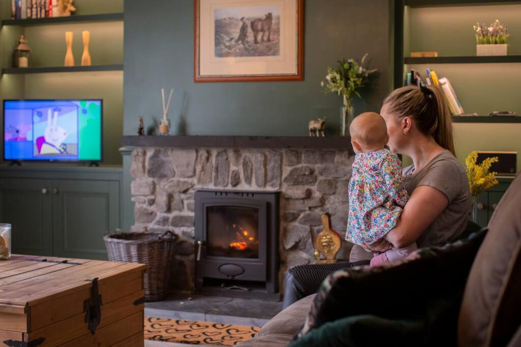 Вилла Calm Scottish Country Escape With Hot Tub Sleeps 6 Инвернесс Экстерьер фото